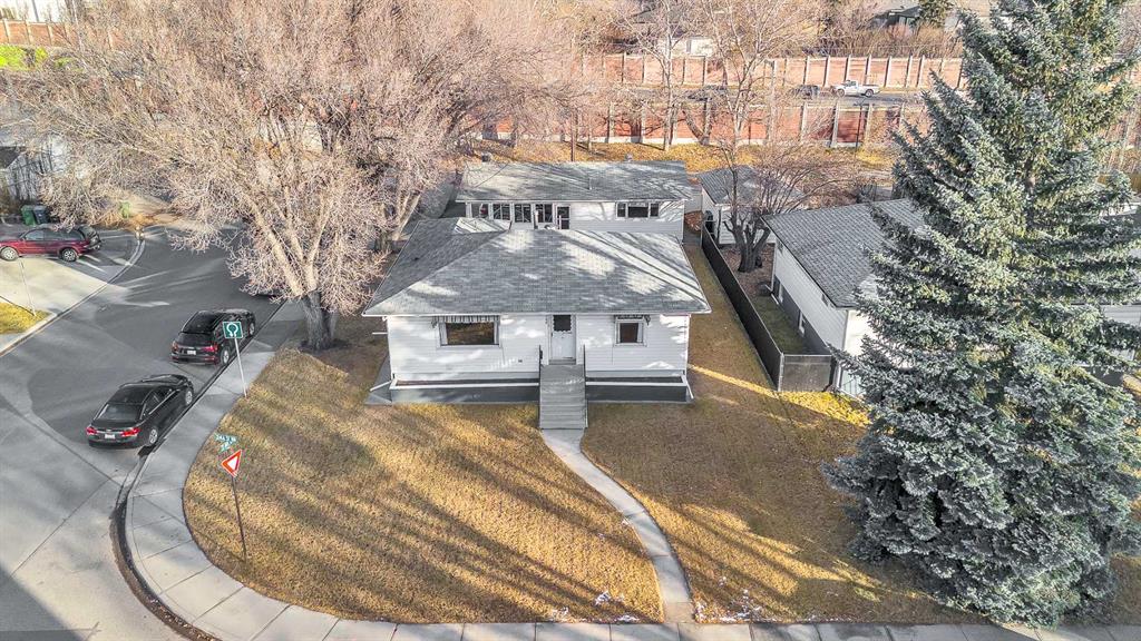 722 24A Street NW, A2270199, Alberta,