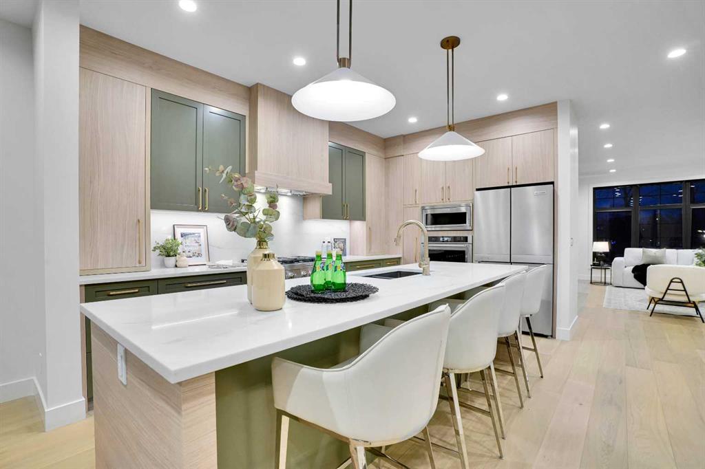 Fourth View of 605 29 Avenue NW, Mount Pleasant, Calgary, Alberta, T2M2M8