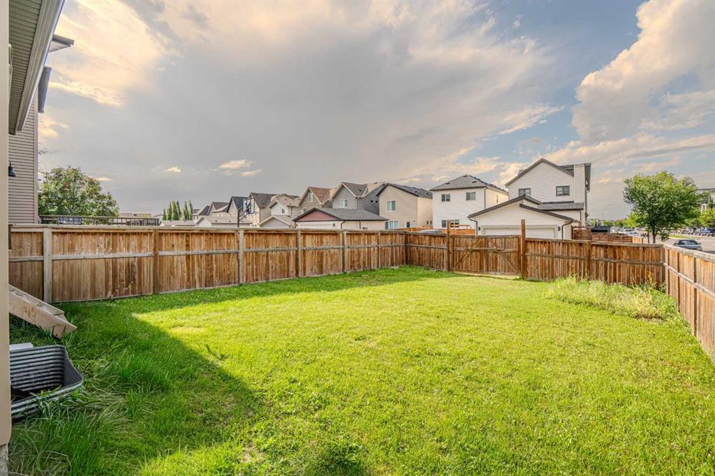 Fifth View of 4 Copperpond Parade SE, Copperfield, Calgary, Alberta, T2Z 1J3