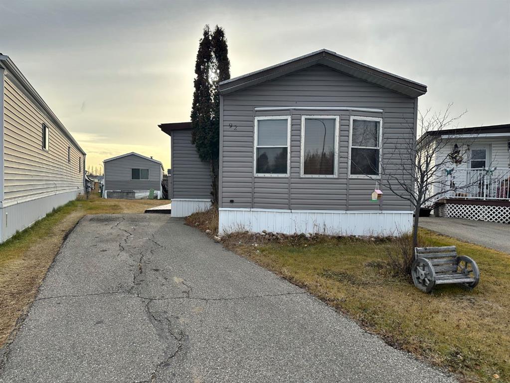 92 Coachman Village , A2270427, Alberta,