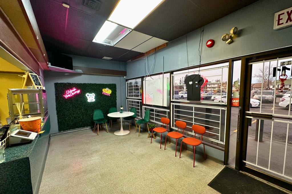 Fifth View of 123 Anywhere Street NE, Temple, Calgary, Alberta, T2Y 3R3