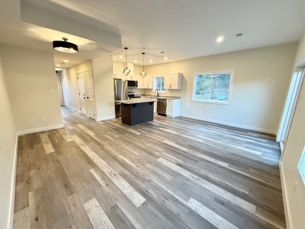 Fourth View of 328C BOUTIN Avenue , Hardisty, Hinton, Alberta, T7V0B4