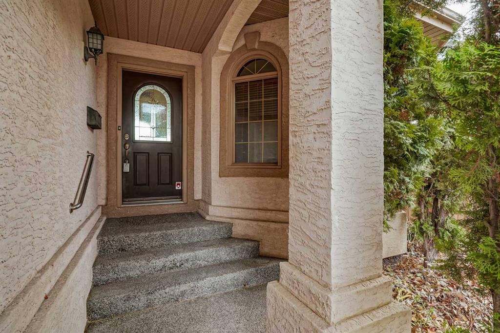 Third View of 60 Mckenzie Lake Crescent SE, McKenzie Lake, Calgary, Alberta, T2Z 2P1