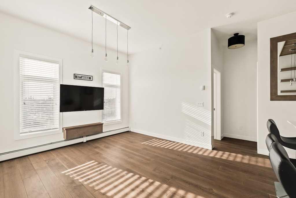 Fifth View of 403, 2702 17 Avenue SW, Shaganappi, Calgary, Alberta, T3E 8A5