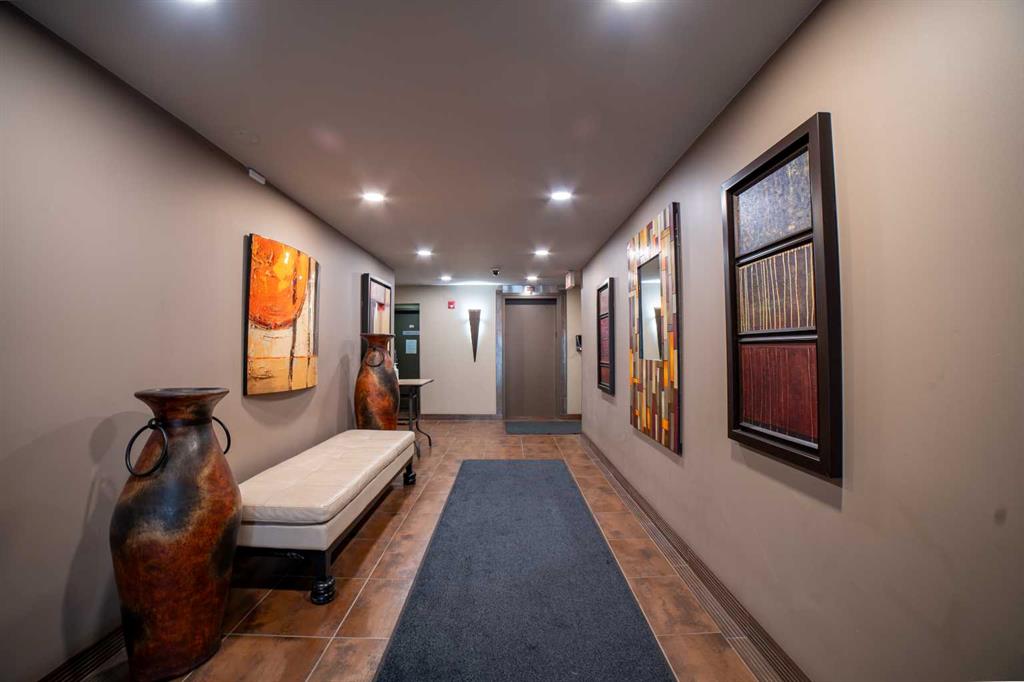 Third View of 404, 812 14 Avenue SW, Beltline, Calgary, Alberta, T2R 0N6