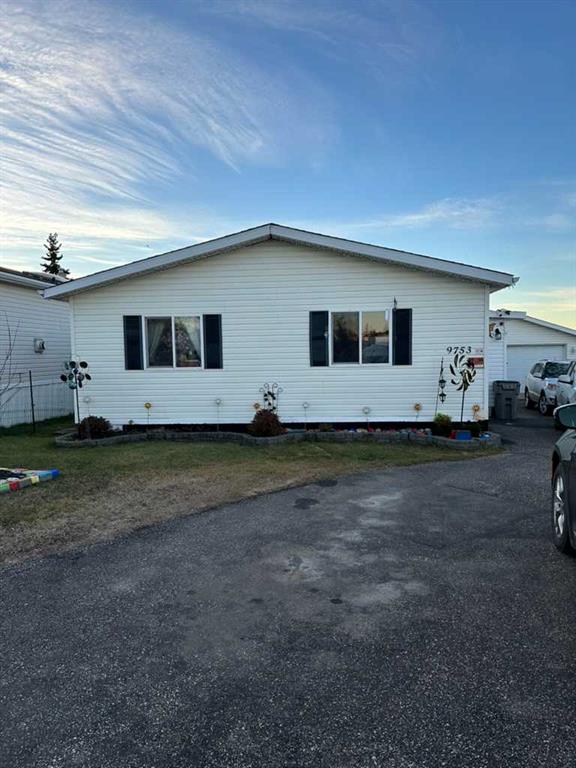 9753 121 Avenue , A2270665, Alberta,