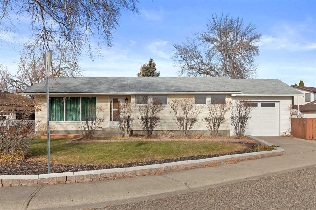 898 13 Street NE, A2270693, Alberta,