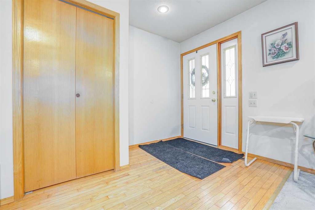 Fourth View of 312 Queensland Road SE, Queensland, Calgary, Alberta, T2J 3S6