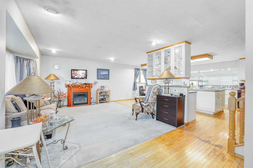 Fifth View of 312 Queensland Road SE, Queensland, Calgary, Alberta, T2J 3S6