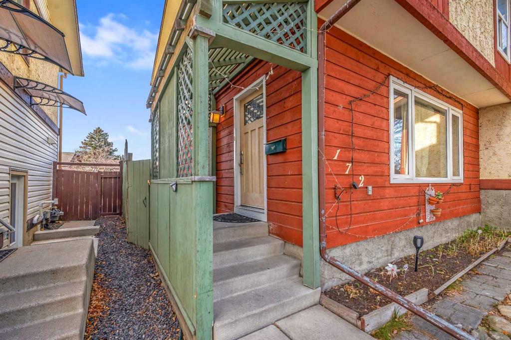 MLS® listing #107029555 for sale located at 172 Templehill Drive NE