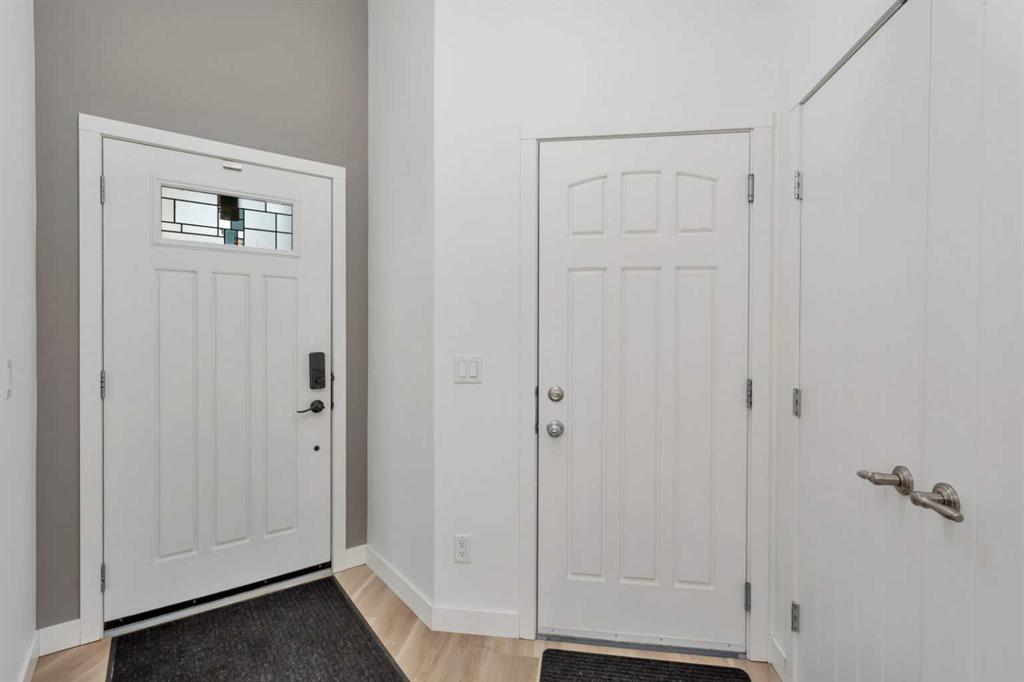 Fifth View of 5128B 52 Street , Rocky Mtn House, Rocky Mountain House, Alberta, T4T 1E3