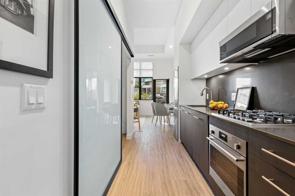 Fifth View of 103, 730 2 Avenue SW, Eau Claire, Calgary, Alberta, T2P 1R8