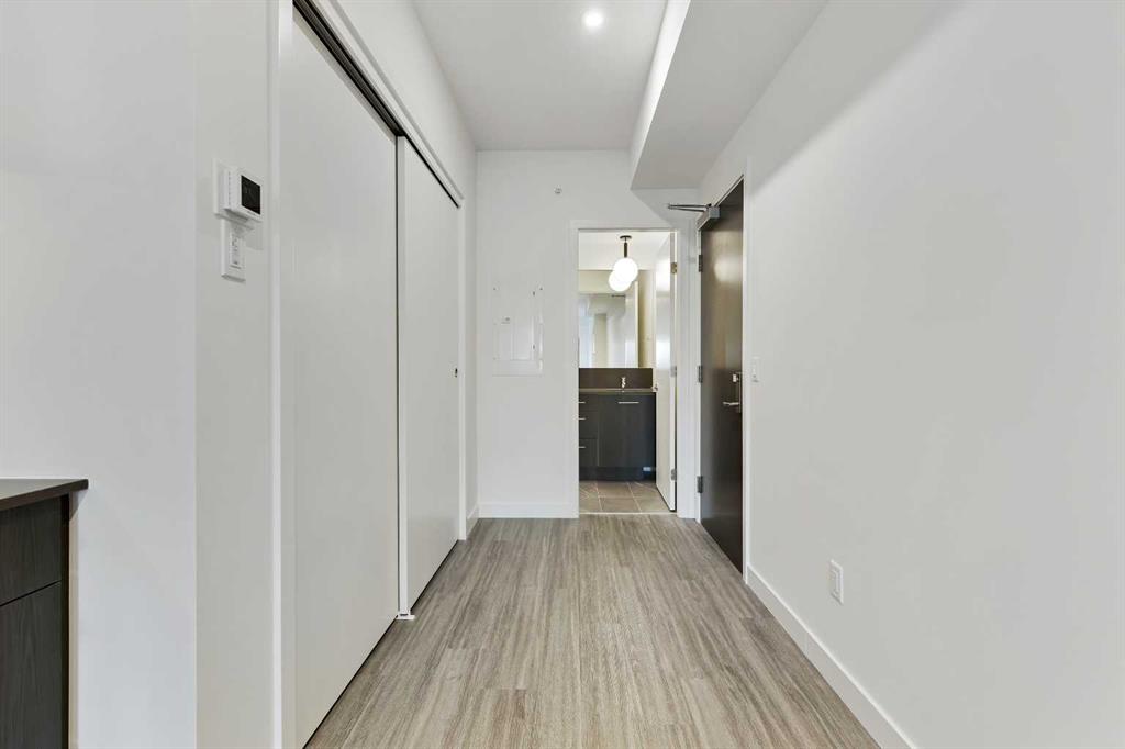 Fifth View of 1103, 730 2 Avenue SW, Eau Claire, Calgary, Alberta, T2P 1R8