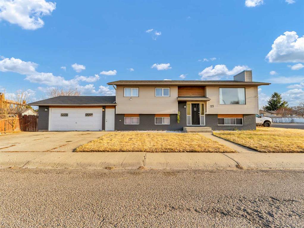 Second View of 25 Rossmere Avenue SE, Ross Glen, Medicine Hat, Alberta, T1B 2S8