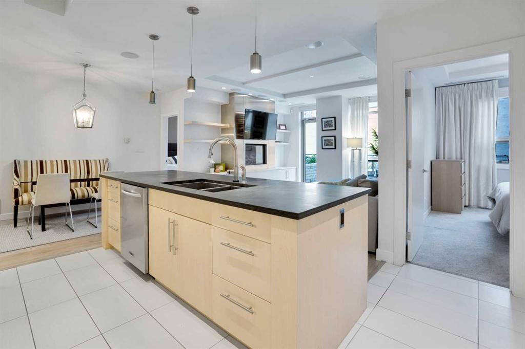 Fourth View of 205, 701 3 Avenue SW, Downtown Commercial Core, Calgary, Alberta, T2P 5R3