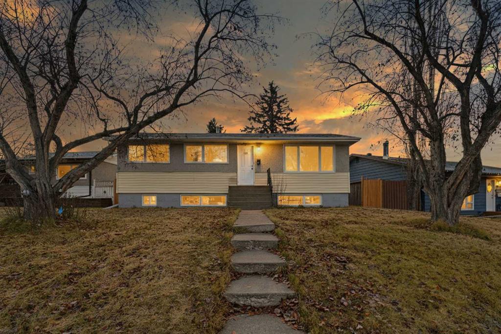 Main View of 5833 41 StreetCrescent , West Park, Red Deer, Alberta, T4N 1B5