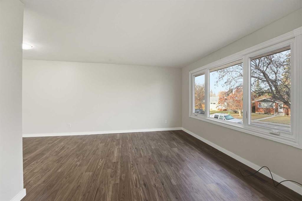 Fourth View of 5833 41 StreetCrescent , West Park, Red Deer, Alberta, T4N 1B5