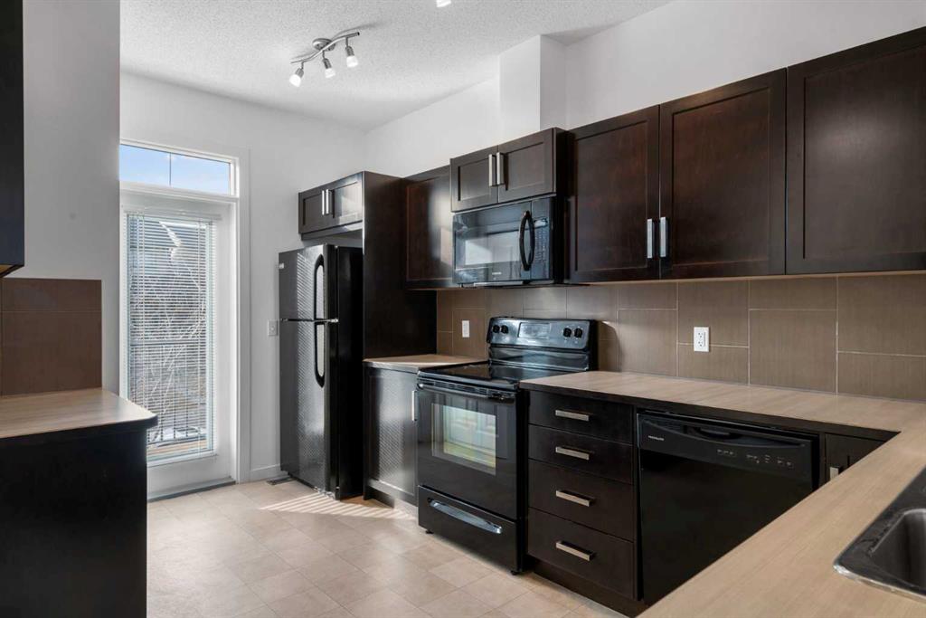 Fourth View of 114 New Brighton Landing SE, New Brighton, Calgary, Alberta, T2Z 1C1