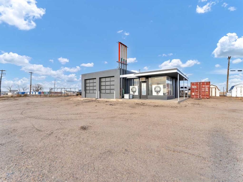 Fourth View of 802 & 806 Highway Avenue NE, NONE, Redcliff, Alberta, T0J 2P0