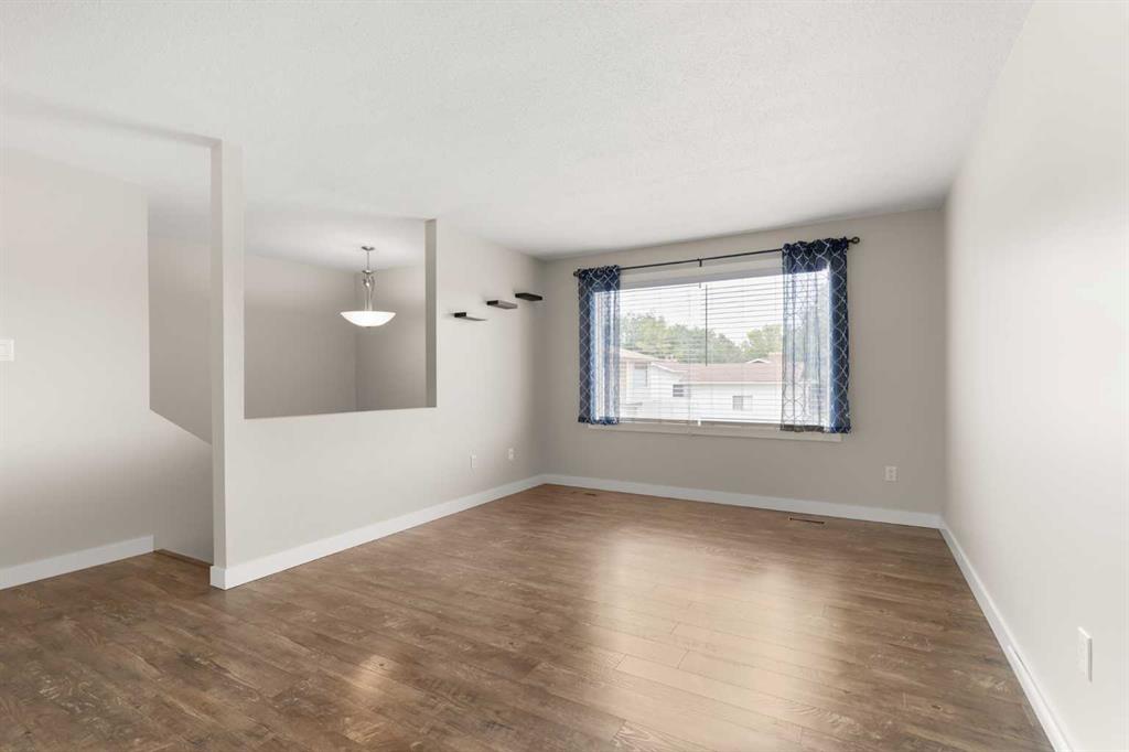 Fifth View of 37 Link Court SW, SW Hill, Medicine Hat, Alberta, T1A7X6