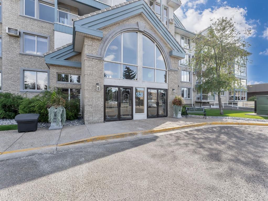 Third View of 429, 1535 Southview Drive SE, Southview-Park Meadows, Medicine Hat, Alberta, T1B4H8