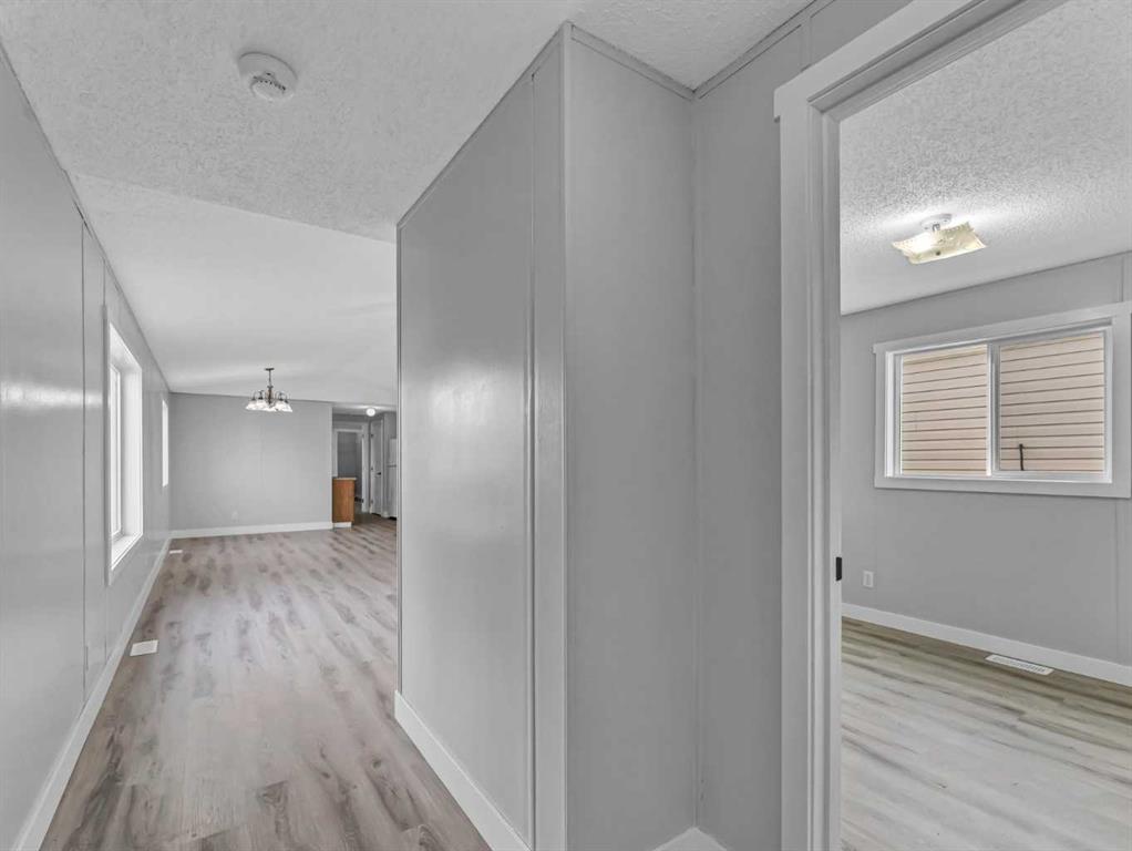 Fifth View of 57 Maple Drive W, Sunnylea, Brooks, Alberta, T1R 1J2