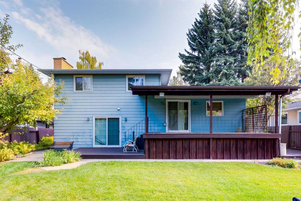 Third View of 11107 Southdale Road SW, Southwood, Calgary, Alberta, T2W 0X5