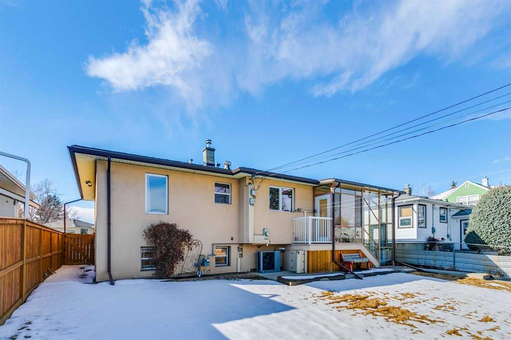 Third View of 1228 Richland Road NE, Renfrew, Calgary, Alberta, T2E5M5