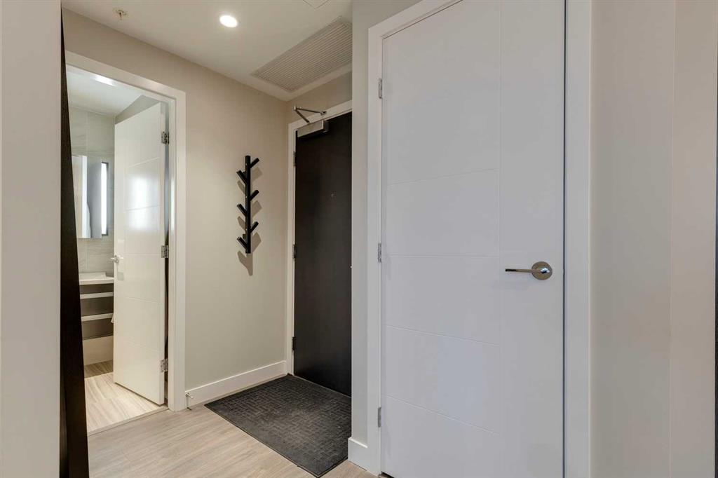 Fourth View of 801, 930 16 Avenue SW, Beltline, Calgary, Alberta, T2R 1C2