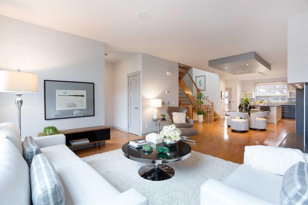 Fifth View of 715 32 Street NW, Parkdale, Calgary, Alberta, T2N 2W1