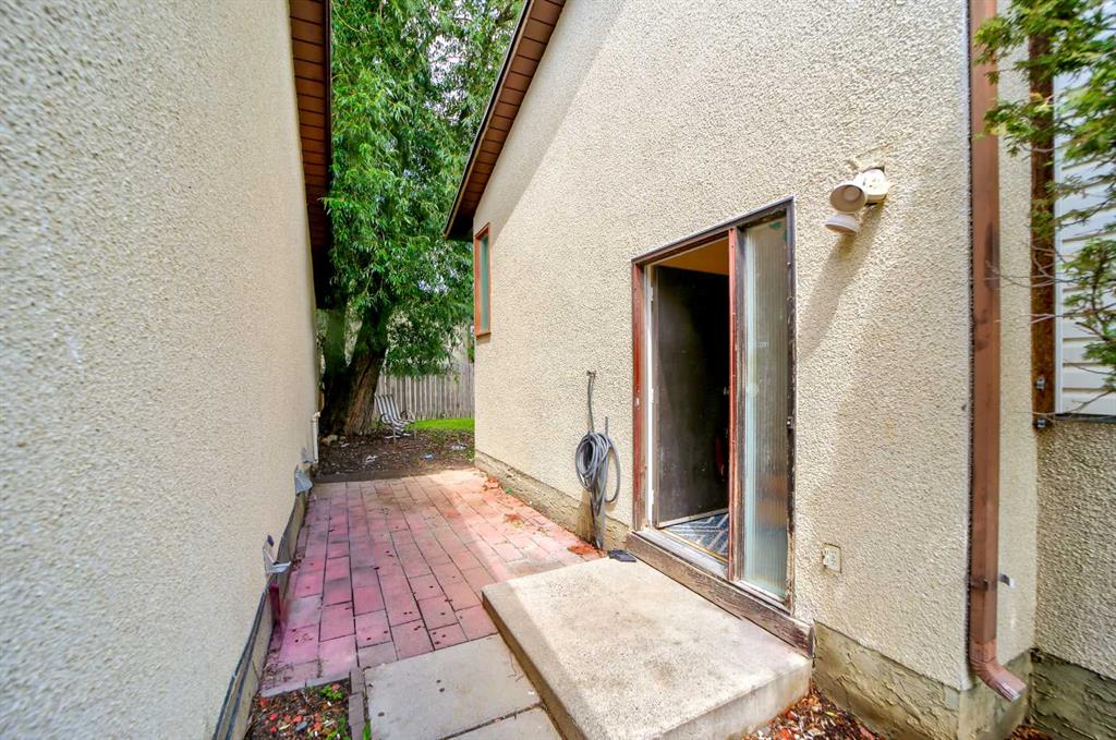 Fourth View of 3 Columbia Place W, Varsity Village, Lethbridge, Alberta, T1K 5A8