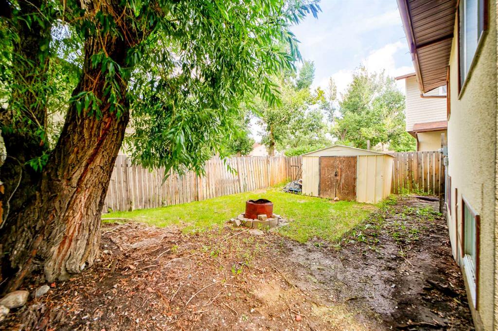 Fifth View of 3 Columbia Place W, Varsity Village, Lethbridge, Alberta, T1K 5A8