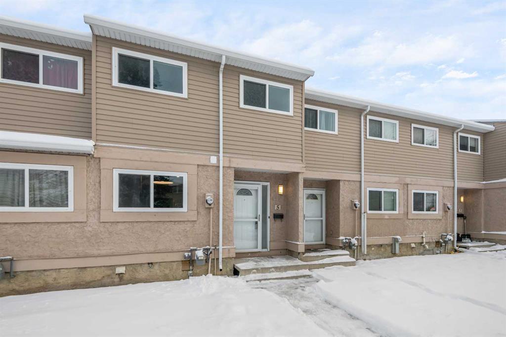 MLS® listing #107088362 for sale located at 5, 5520 1 Avenue SE