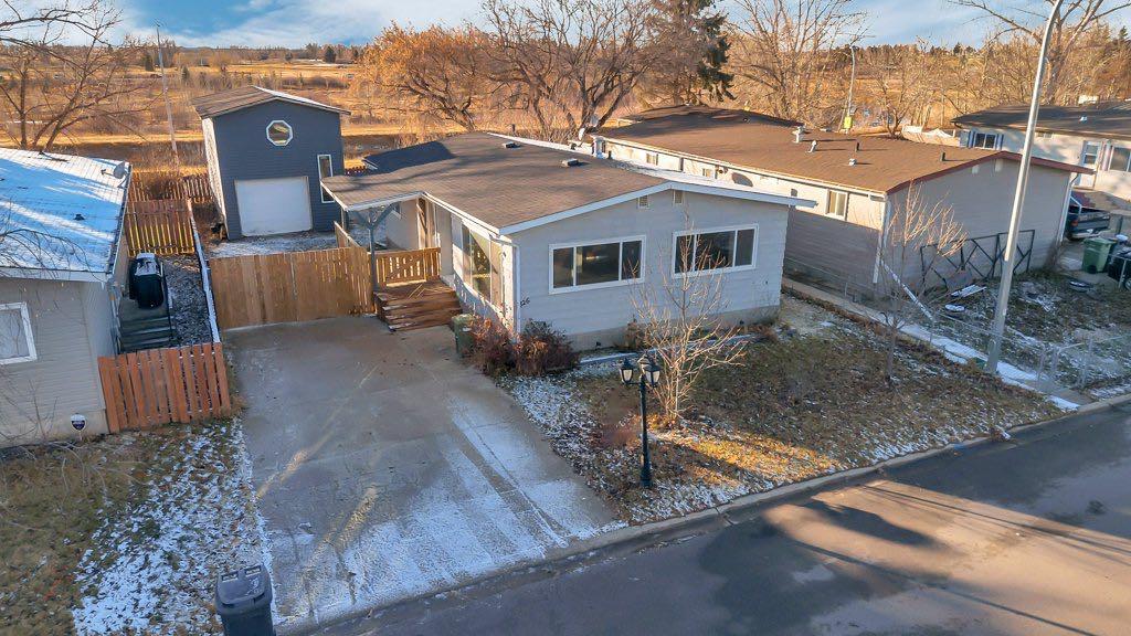 826 Bayview Road , A2271316, Alberta,