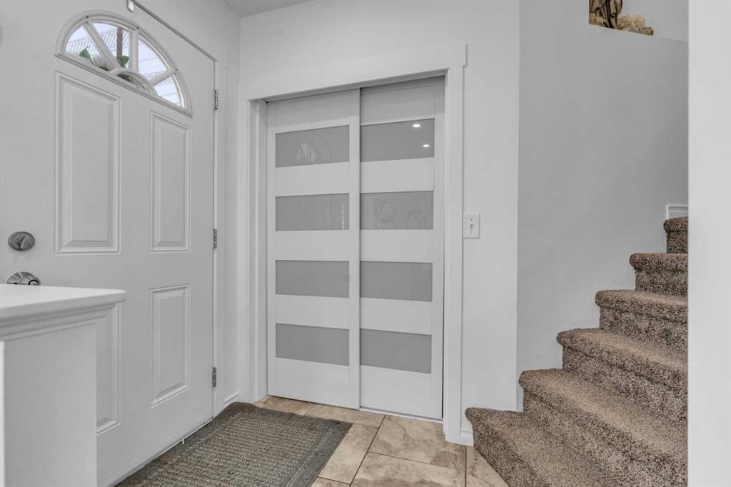 Fourth View of 190 Costa Mesa Close NE, Monterey Park, Calgary, Alberta, T1Y 6W8