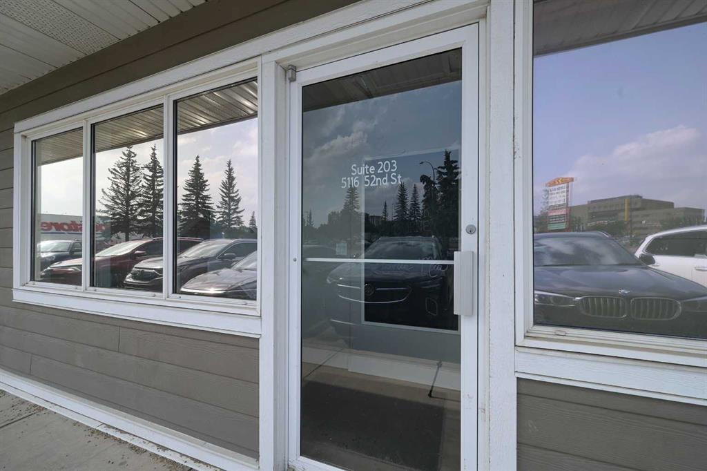 Third View of 203, 5116 52 Street , Downtown Red Deer, Red Deer, Alberta, T4N 6Y6