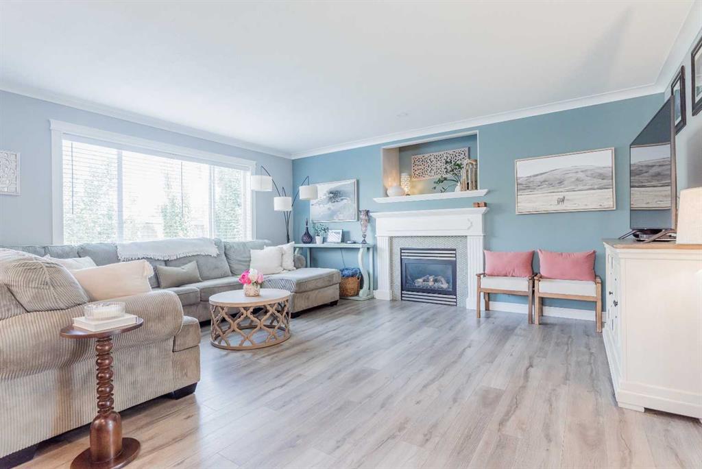 Fifth View of 9330 129 Avenue , Crystal Lake Estates, Grande Prairie, Alberta, T8X 1R8