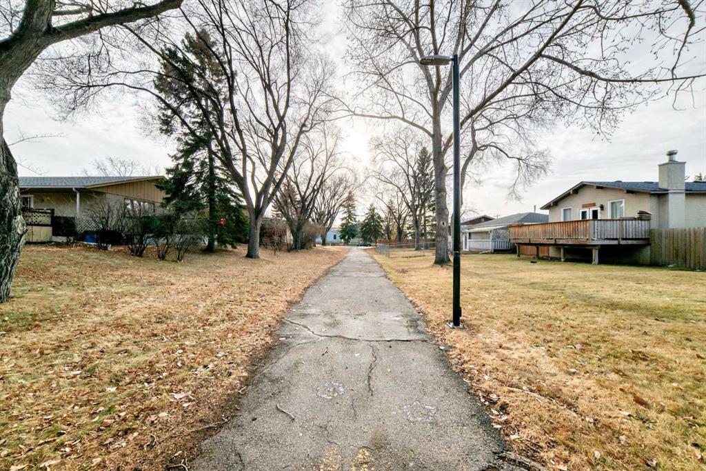 Fifth View of 3042 31A Street SE, Dover, Calgary, Alberta, T2B 0S9