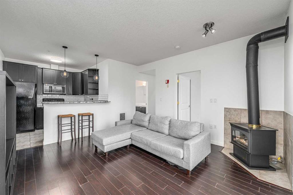 Fifth View of 311, 1540 17 Avenue SW, Sunalta, Calgary, Alberta, T2T 0C8
