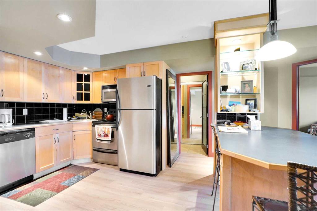 305, 717 4A Street NE, A2271384, Alberta,