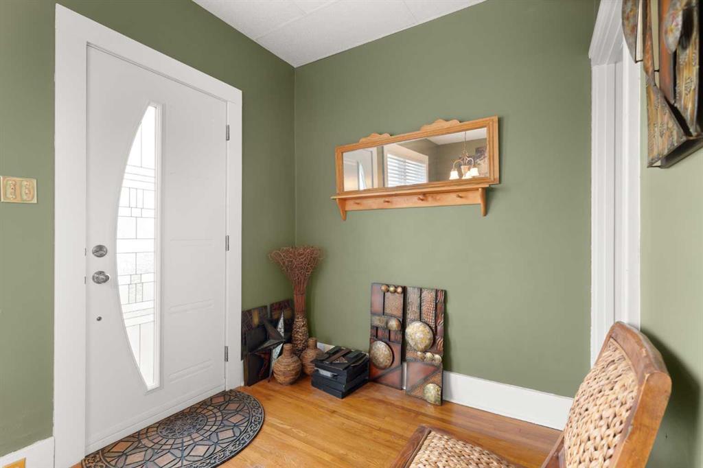 Fourth View of 1037 Balmoral Street SE, River Flats, Medicine Hat, Alberta, T1A 0X3