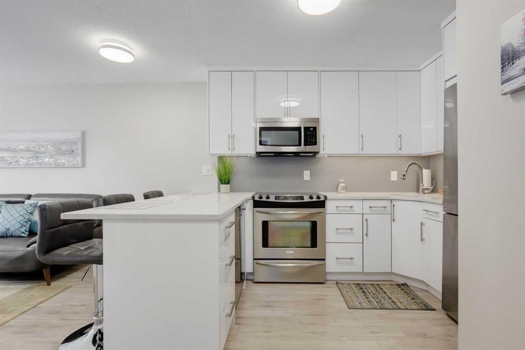 Third View of 207, 339 13 Avenue SW, Beltline, Calgary, Alberta, T2R 0K3