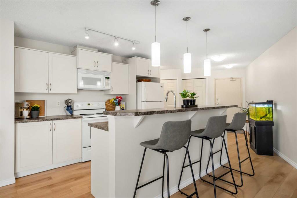 2121, 700 Willowbrook Road NW, A2271431, Alberta,