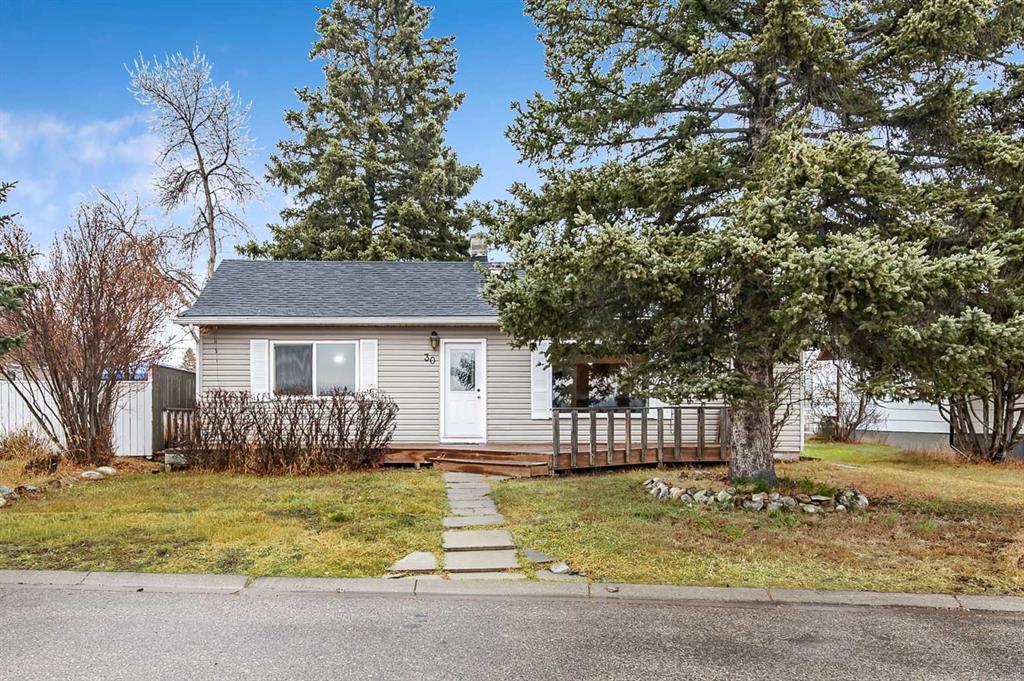 Third View of 30 Crescent Road E, NONE, Okotoks, Alberta, T1S 1G4