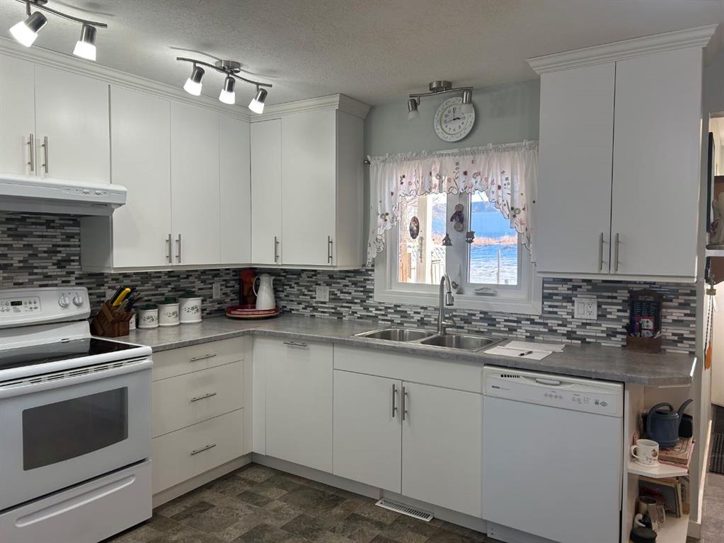 Fourth View of 835 3 Avenue , Downtown, Drumheller, Alberta, T0J0Y3