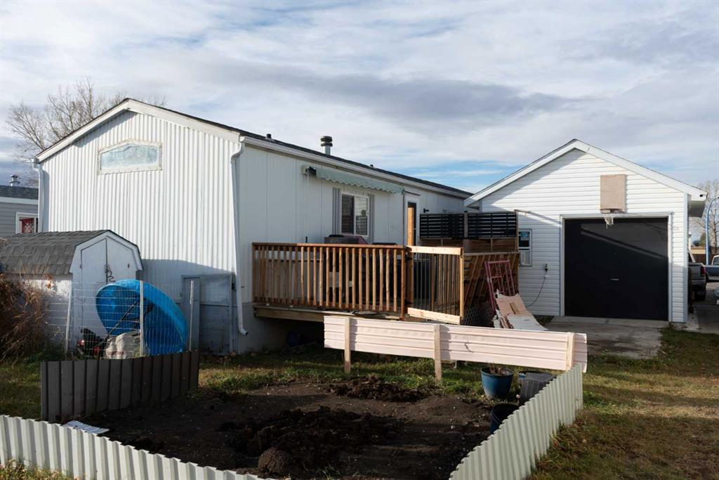 Fourth View of 84, 2715 Westside Drive W, West Side Trailer Court, Lethbridge, Alberta, T1J4N1