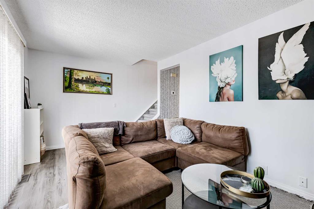 Fifth View of 38, 1055 72 Avenue NW, Huntington Hills, Calgary, Alberta, T2K 5S4