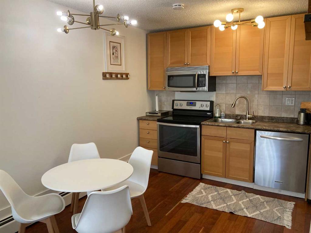 Fifth View of 103, 2006 11 Avenue SW, Sunalta, Calgary, Alberta, T3C 0P1