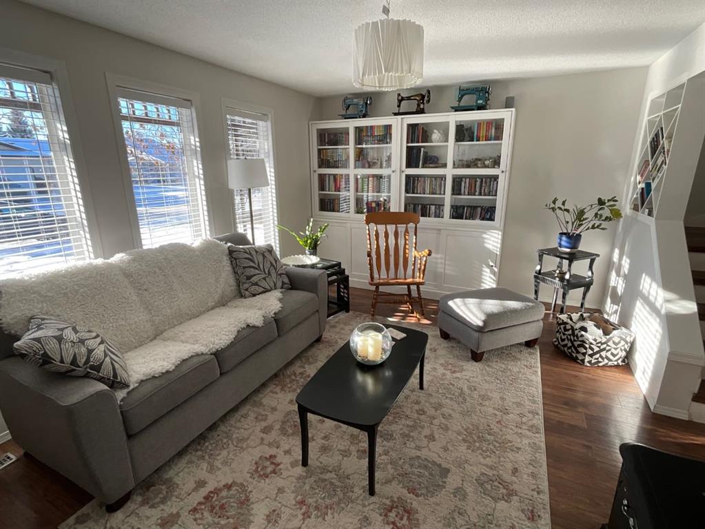 Fifth View of 34 Roland Street , Rosedale Estates, Red Deer, Alberta, T4P 3K9