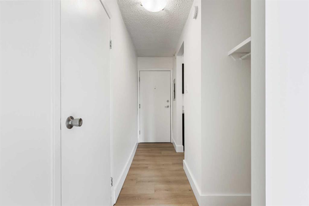 Third View of 104, 505 19 Avenue SW, Cliff Bungalow, Calgary, Alberta, T2S0E4